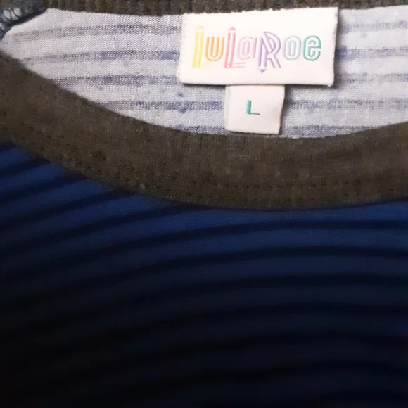 Lularoe Top Randy Baseball Style Raglan Sleeve Scoop Neck Size Large EUC - Picture 8 of 9